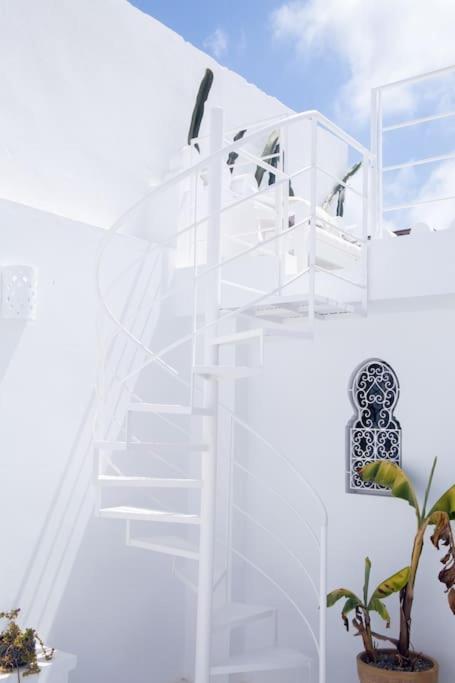 Casa Sira-Charming Home In The Heart Of The Kasbah Танжер Екстериор снимка